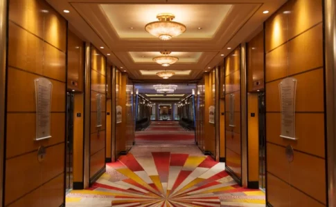 SQ Cruise Ship Adult Game Screenshot (2)